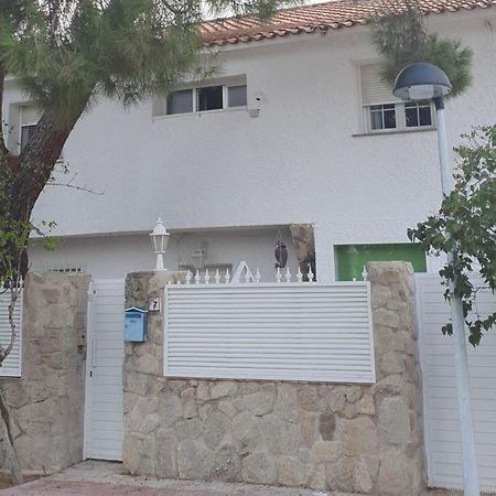 Casa Pinares Otel Mostoles Dış mekan fotoğraf